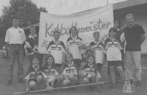 Die Meistermannschaft der Mini 10 mit ihren Betreuerinnen