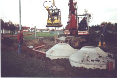 Die Sicker-Gruben fr das Oberflchenwasser werden verlegt